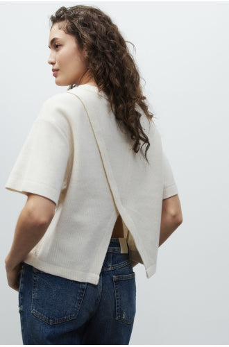 Top back slit ivory