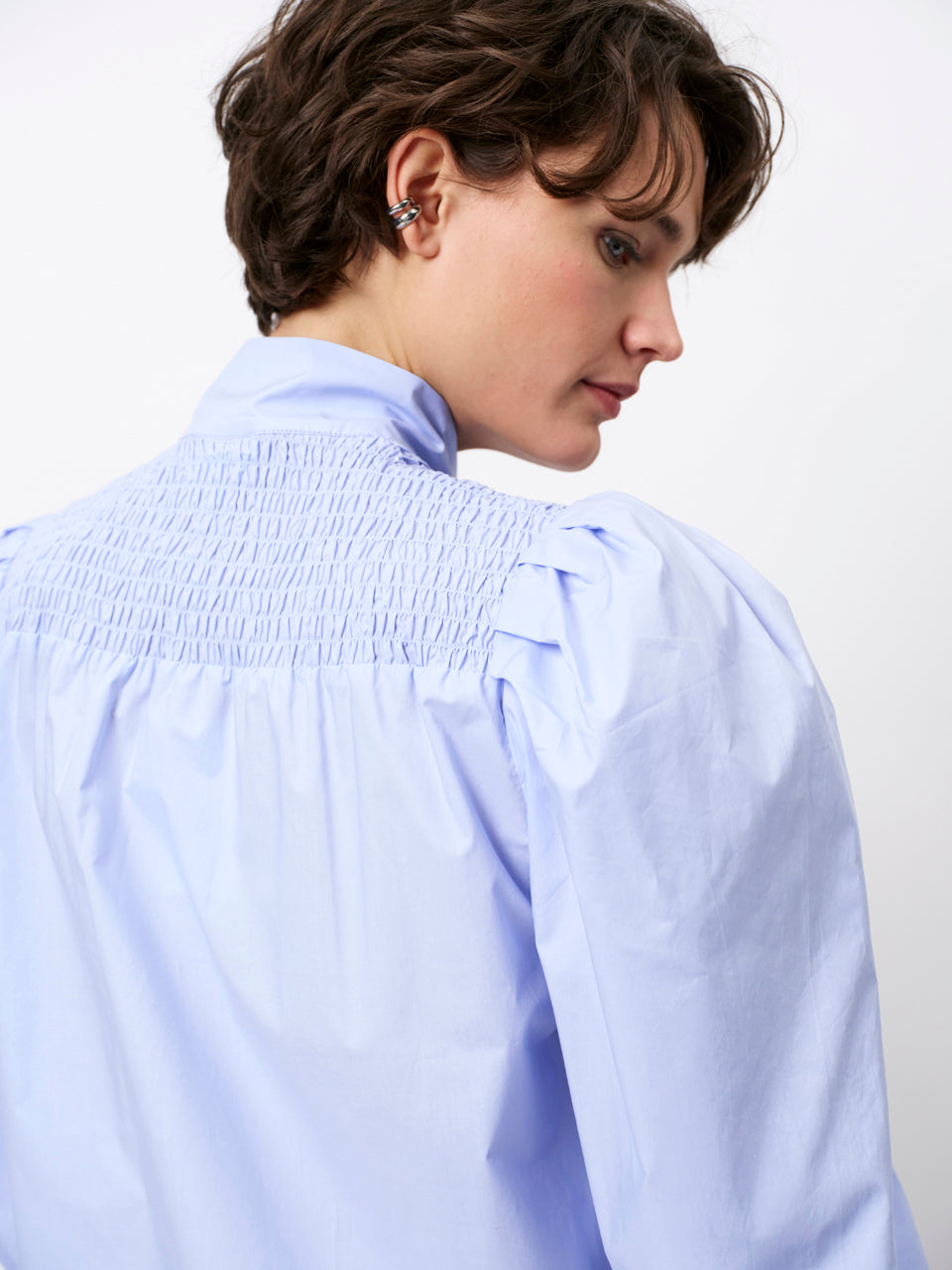 Image of Blouse Casson smocked mist blue