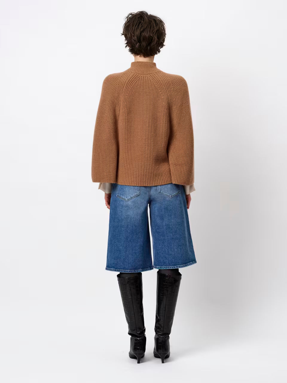 Image of Knit Romi cape brown