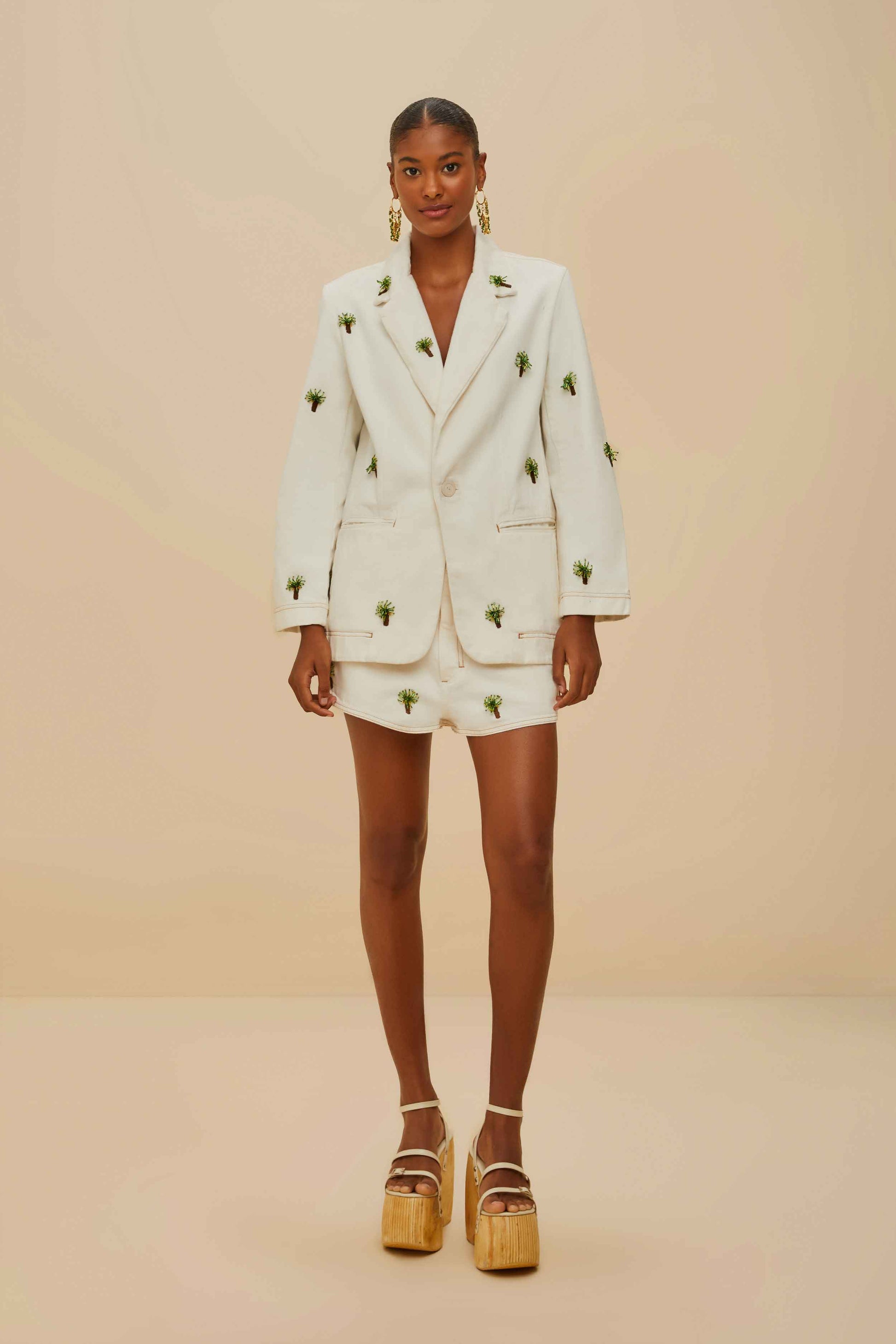 Short Coconut embroidery