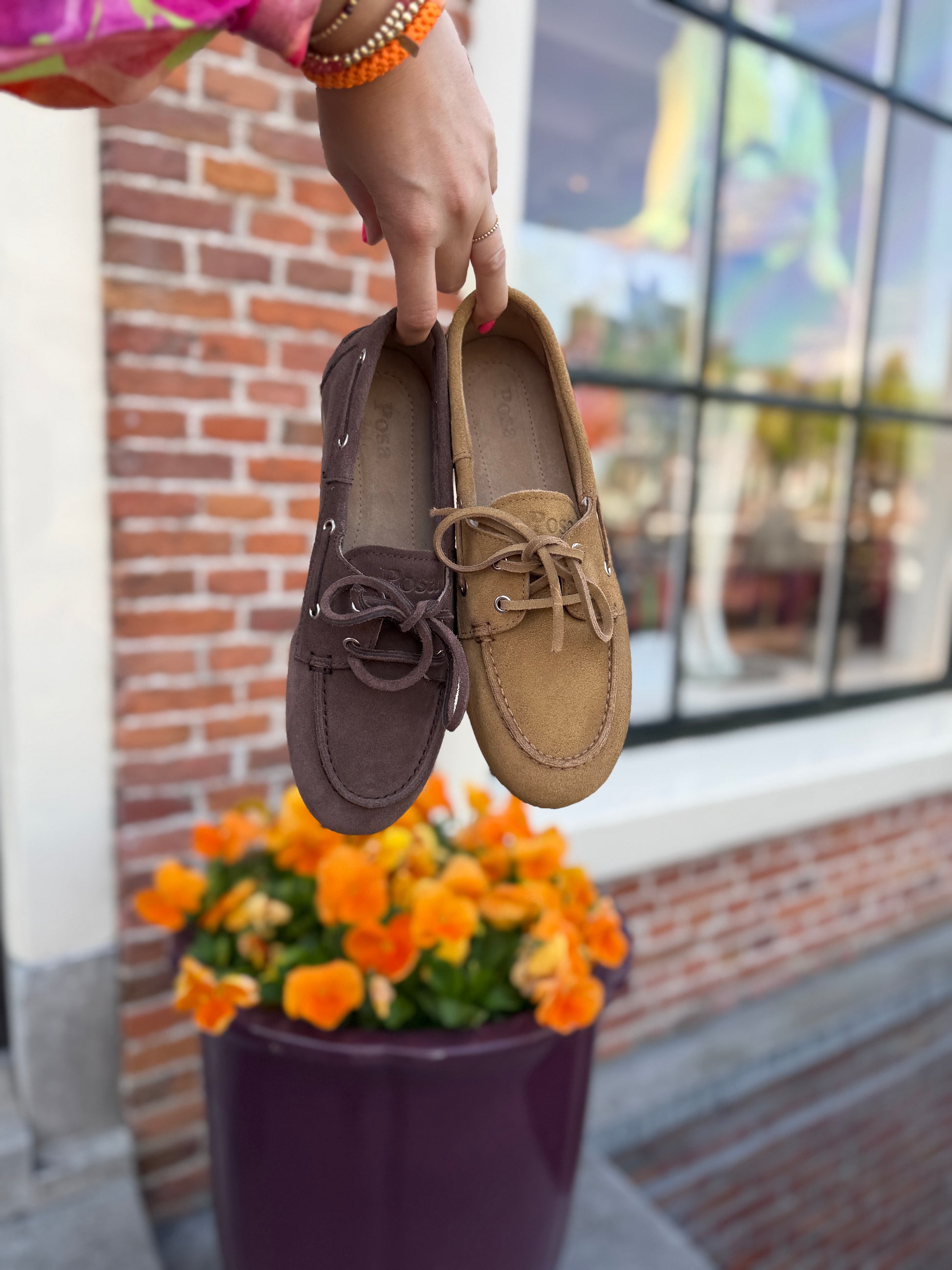 Boat loafer brushed suede camel