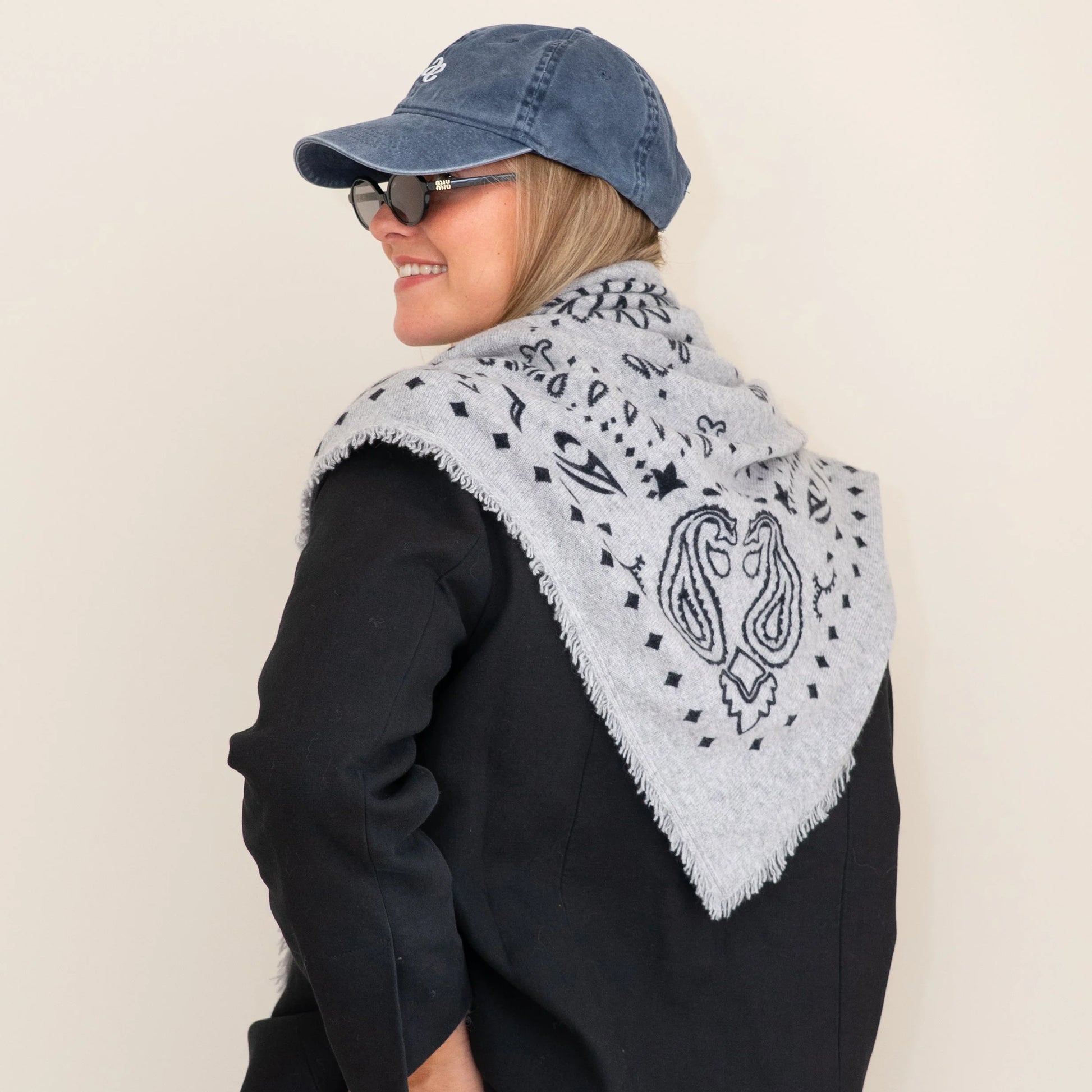 Scarf cashmere grey