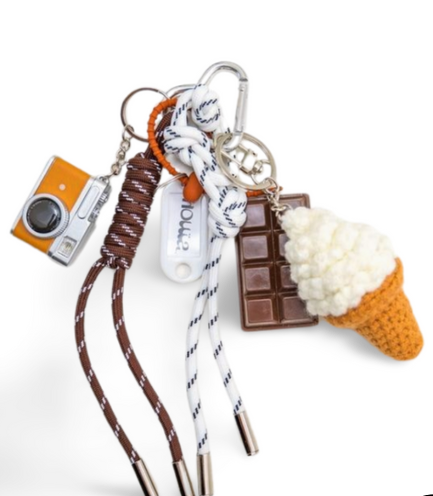 Bag charm brown ice cream