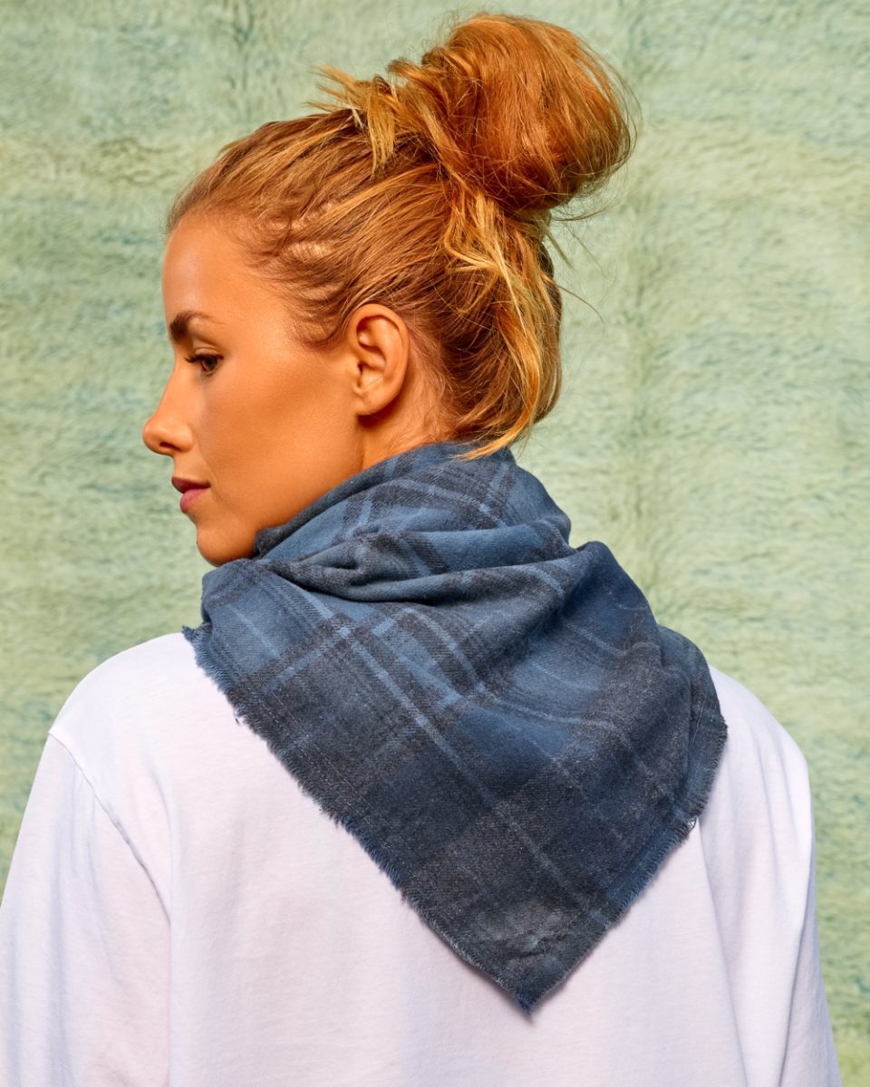 Scarf Sammy checked ocean