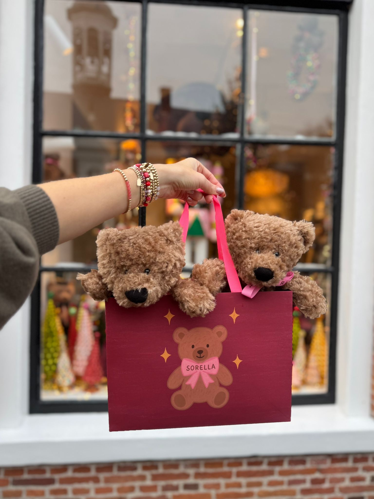 Add Sorella’s Christmas bag